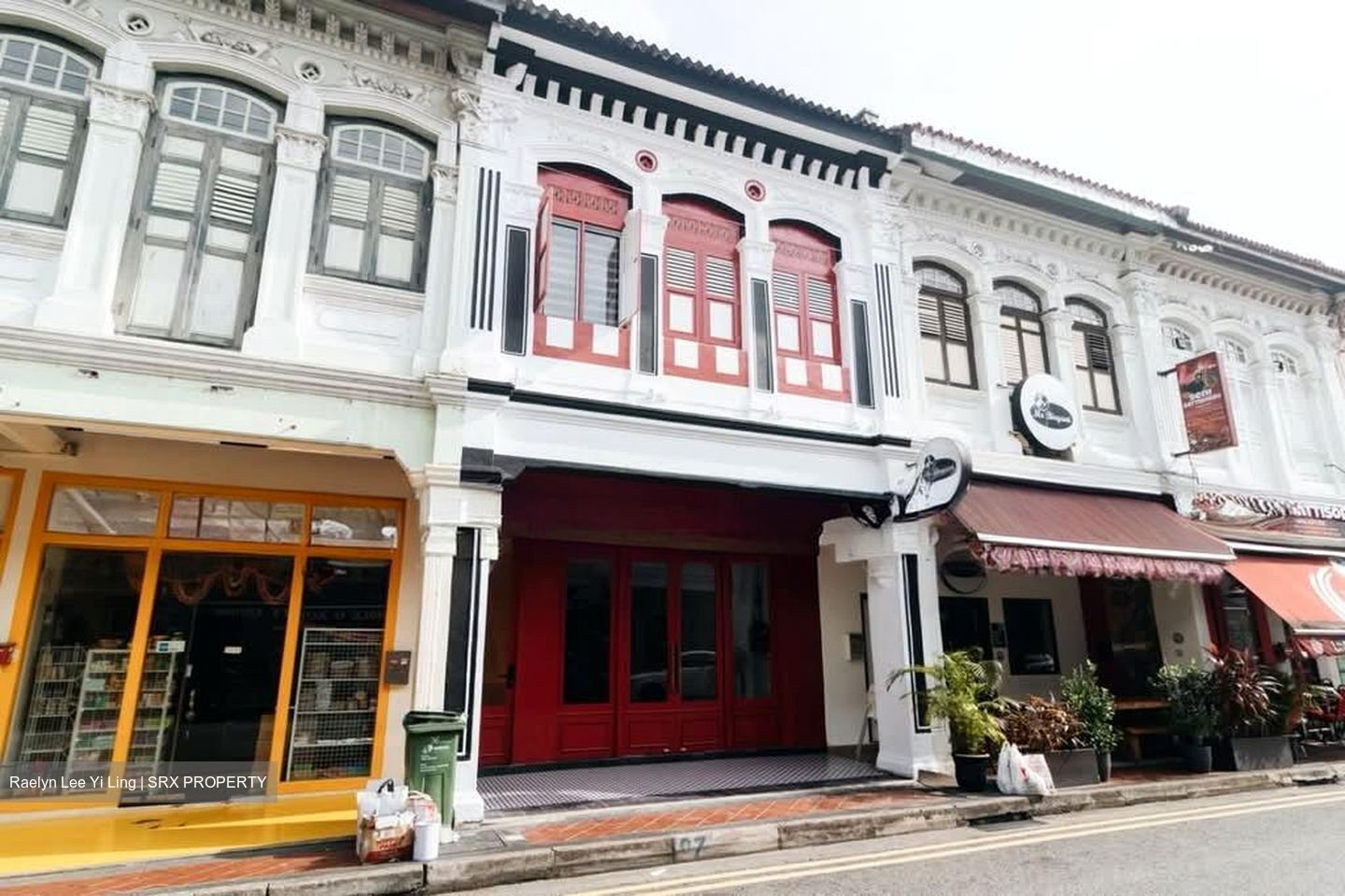 Veerasamy Road (D8), Shop House #579699601